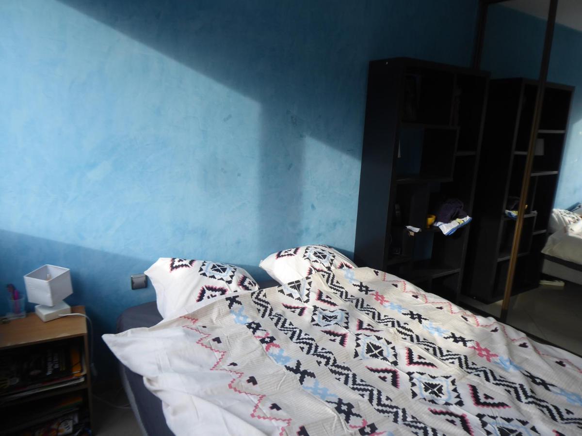 Chambre Dans Un Appartement Annecy Gare-Centre ภายนอก รูปภาพ